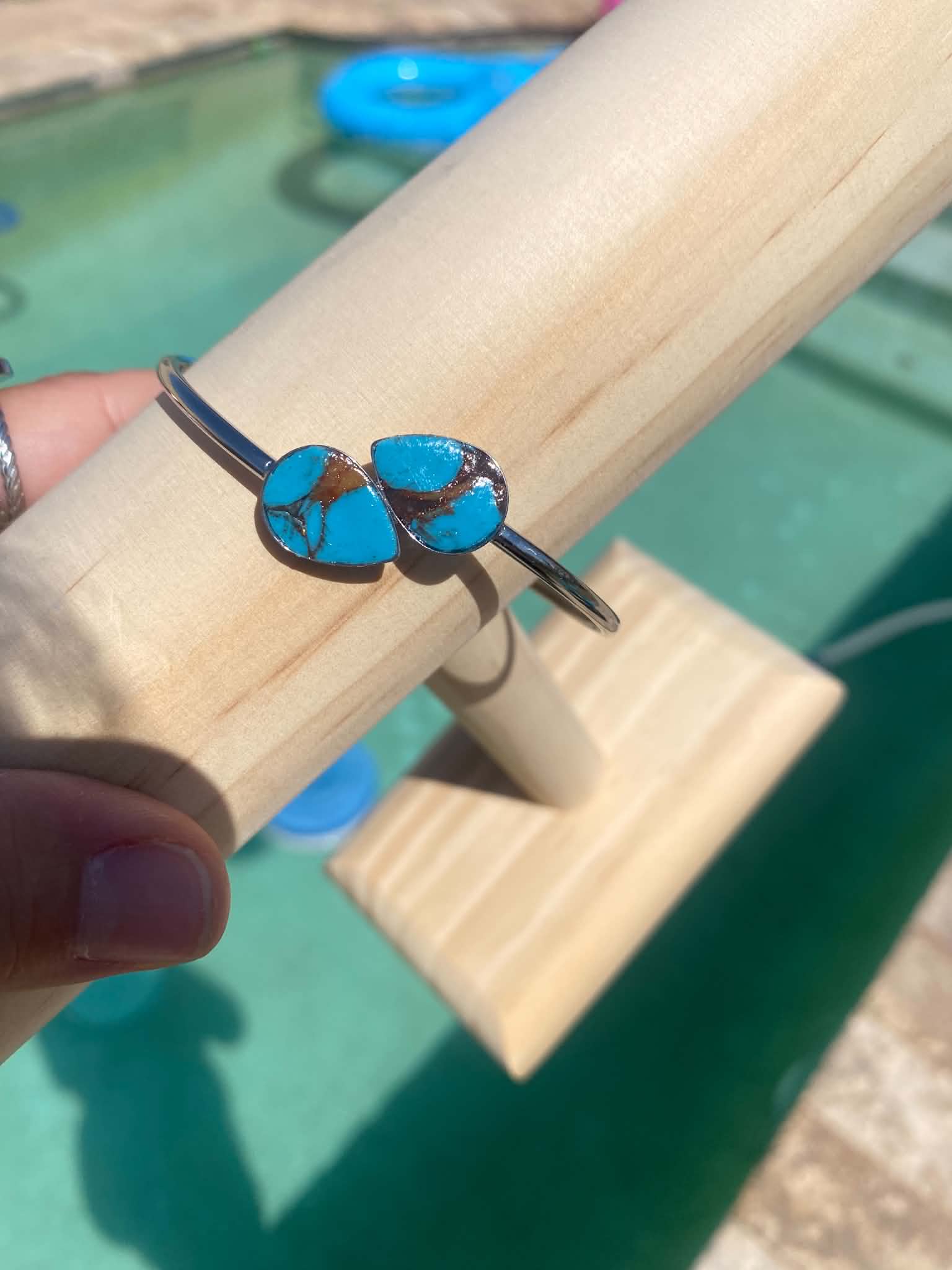 Double Droplet Swing Closure Braclet