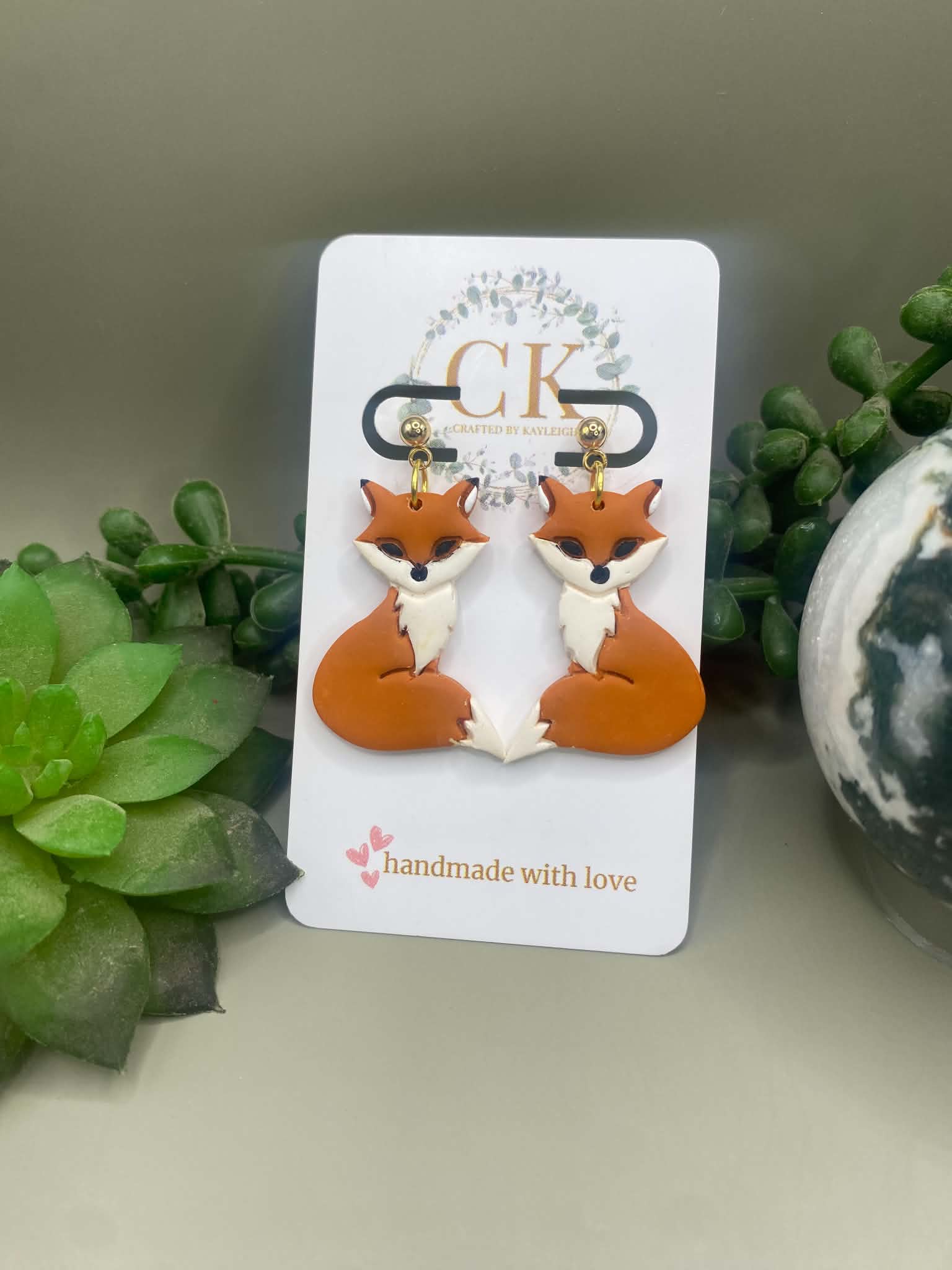 Foxes